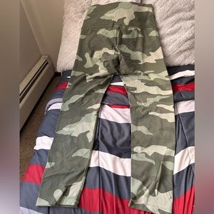 Camo leggings